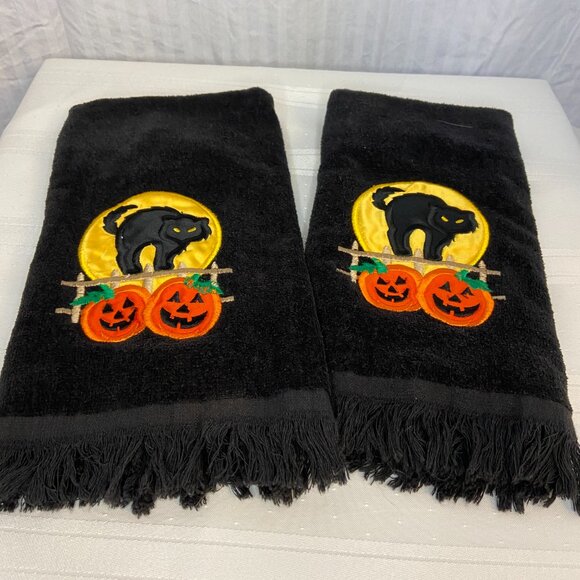 Set of two Halloween finger tip towels- Black - New - Picture 2 of 3